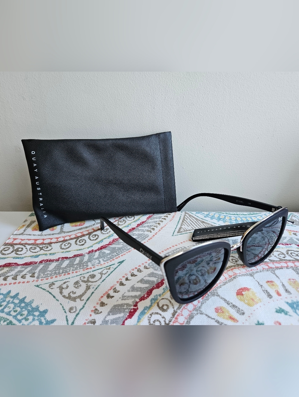 Quay Australia "My Girl" Sunglasses - Picture 2 of 6